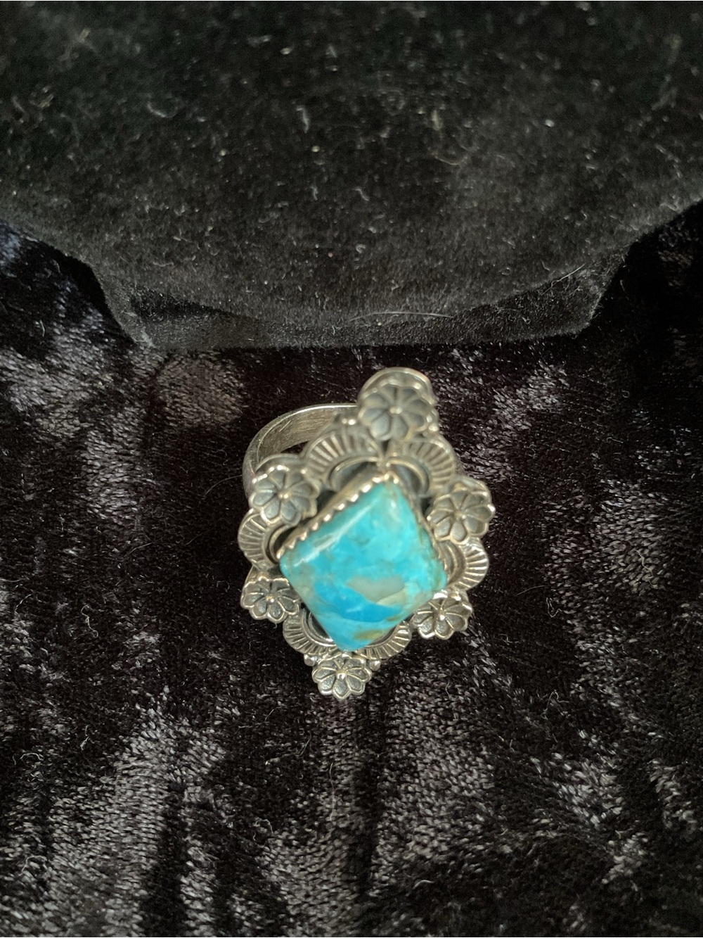 28) Navajo Turquoise Stone Floral Silver Ring  size 8